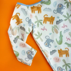 détail tablier fleuris